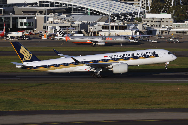 SINGAPORE AIRLINES AIRBUS A350 900 SYD RF 002A0828.jpg