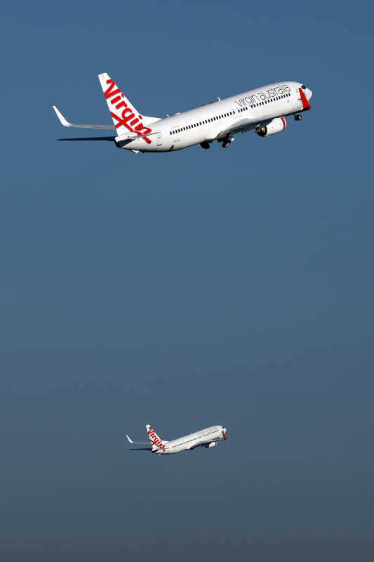 VIRGIN AUSTRALIA BOEING 737 800s SYD RF 002A1006.jpg