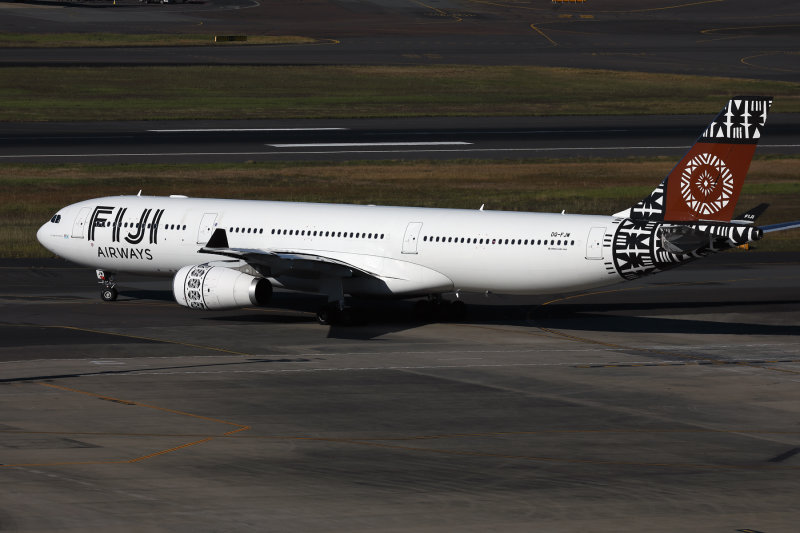 FIJI AIRWAYS AIRBUS A330 300 SYD RF 002A1756.jpg