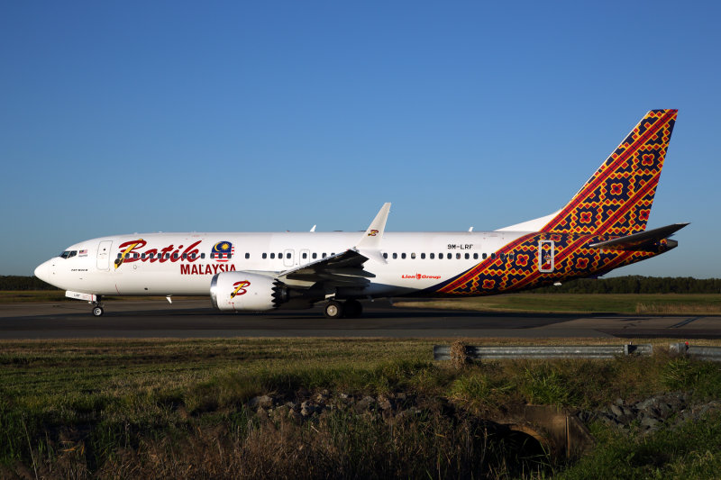 BATIK MALAYSIA BOEING 737 MAX 8 BNE RF 5K5A9011.jpg