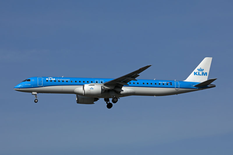 KLM CITY HOPPER EMBRAER E195 E2 FCO RF 002A2833.jpg