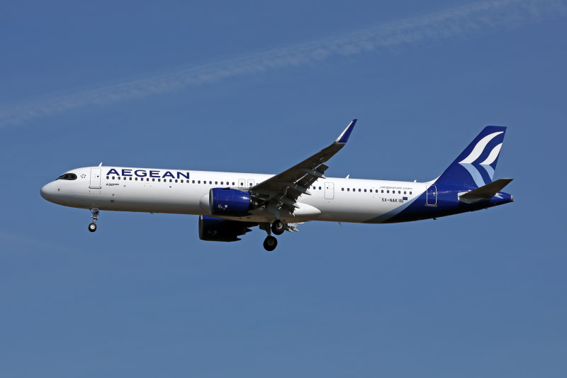 AEGEAN AIRBUS A321 NEO CDG RF 002A3196.jpg