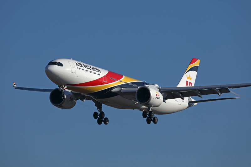 AIR BELGIUM AIRBUS A330 900 NEO BRU RF 002A4867.jpg