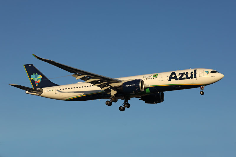 AZUL AIRBUS A330 900 NEO LIS RF 002A4413.jpg