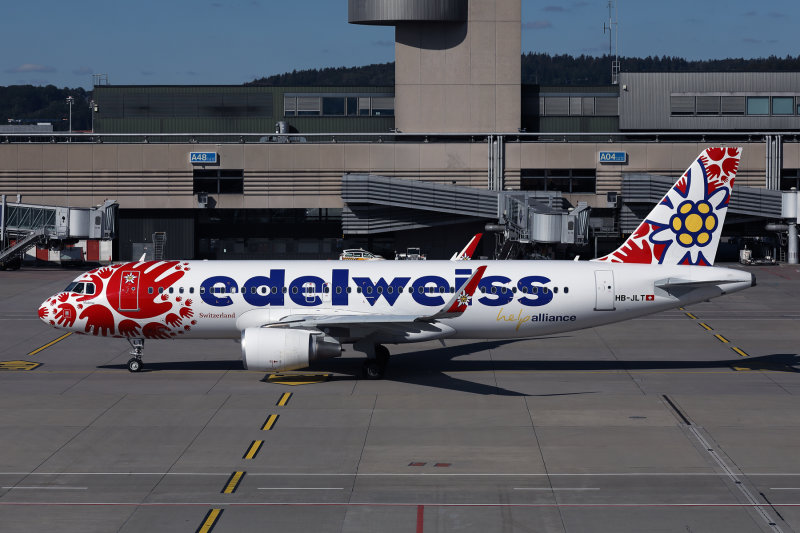 EDELWEISS AIRBUS A320 ZRH RF 002A3745.jpg