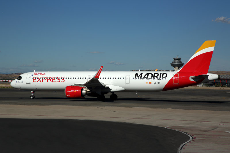 IBERIA EXPRESS AIRBUS A321 MAD RF 5K5A9367.jpg