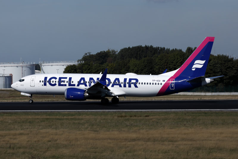 ICELANDAIR BOEING 737 MAX 8 BRU RF 002A3981.jpg