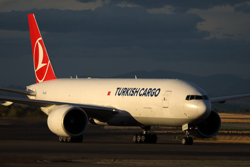 TURKISH CARGO BOEING 777F MAD RF 002A4767.jpg