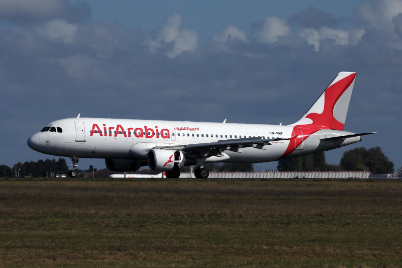 AIR ARABIA AIRBUS A320 CDG RF 002A2944.jpg