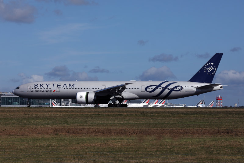 AIR FRANCE BOEING 777 300ER CDG RF 002A2943.jpg