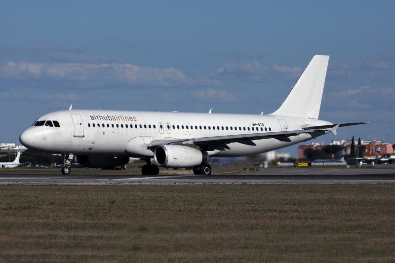 AIRHUB AIRLINES AIRBUS A320 LIS RF 002A4282.jpg