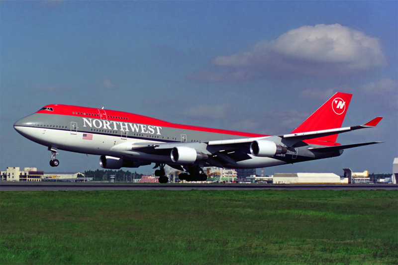 NORTHWEST BOEING 747 400 NRT RF 430 32.jpg
