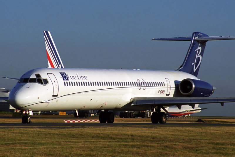 BLUE LINE MD80 CDG RF 1850 10.jpg