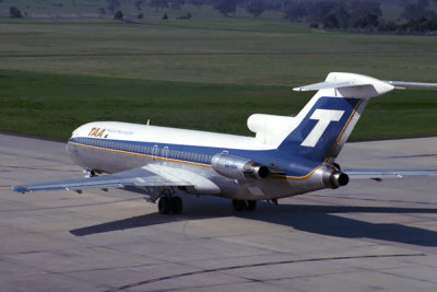TAA BOEING 727 200 MEL RF 038 8.jpg