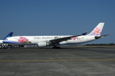 CHINA AIRLINES AIRBUS A330 300 DPS RF IMG_1346.jpg