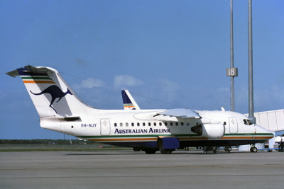 AUSTRALIAN AIRLINK BAE 146 200 BNE RF 657 4.jpg