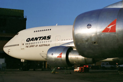 QANTAS BOEING 747 200 SYD RF 089 34.jpg