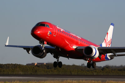 VIRGIN BLUE EMBRAER 190 BNE RF 5K5A3767.jpg