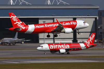 AIR ASIA AIRBUS A320S HKG RF 5K5A4839.jpg