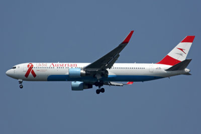 AUSTRIAN BOEING 767 300 JFK RF 5K5A4890.jpg