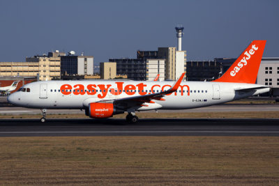 EASYJET AIRBUS A320 LIS RF 5K5A5304.jpg