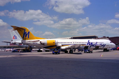 MIDWAY FOKKER 100 RF 913 16.jpg