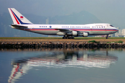 CHINA AIRLINES CARGO BOEING 747 200F HKG RF 970 2.jpg