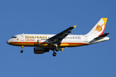 BHUTAN AIRLINES AIRBUS A319 BKK RF 5K5A4521.jpg