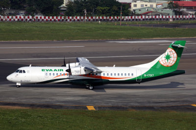 EVA AIR ATR72 TSA RF 5K5A5612.jpg