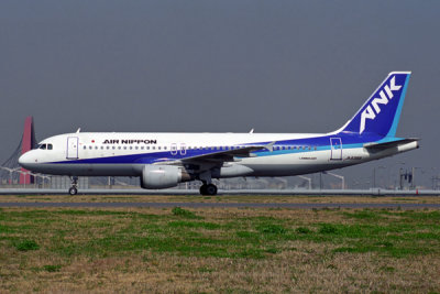 AIR NIPPON AIRBUS A320 HND RF 1606 22.jpg