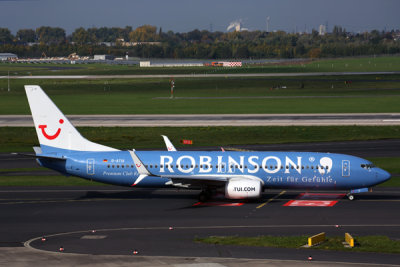 TUI BOEING 737 800 DUS RF 5K5A2580.jpg