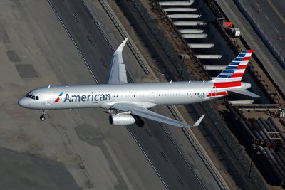 AMERICAN AIRBUS A321 LAX RF 5K5A5201.jpg