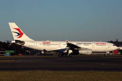CHINA_EASTERN_AIRBUS_A330_200_SYD_RF_5K5A9688.jpg