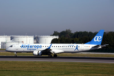 AIR_EUROPA_EXPRESS_EMBRAER_190_BRU_RF_5K5A0028.jpg