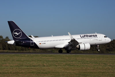 LUFTHANSA_AIRBUS_A320_NEO_MAN_RF_5K5A4241.jpg