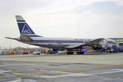 LINEAS_AEREAS_DEL_CARIBE_DC8_55F_MIA_RF_898_21.jpg