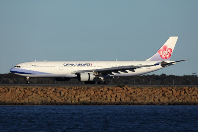 CHINA AIRLINES AIRBUS A330 300 SYD RF 002A7275.jpg