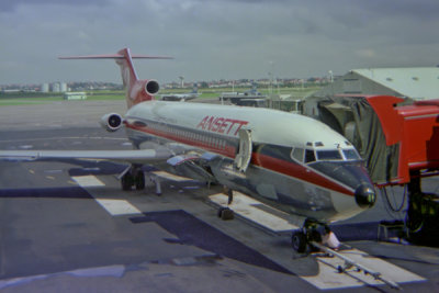 ANSETT BOEING 727 200 SYD RF 022 1.jpg
