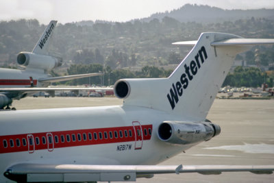 WESTERN AIRCRAFT SFO RF N 090 25.jpg