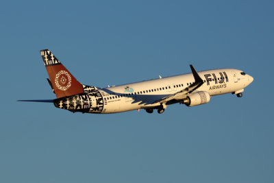 FIJI AIRWAYS BOEING 737 800 SYD RF 5K5A9676.jpg