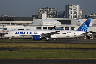 UNITED BOEING 787 9 SYD RF 002A8211.jpg