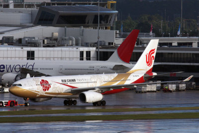 AIR CHINA AIRBUS A330 200 SYD RF IMG_1605.jpg