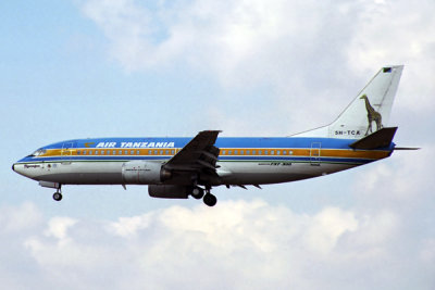 AIR TANZANIA BOEING 737 300 JNB RF 1666 20.jpg