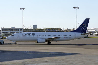 MAERSK BOEING 737 400 CPH RF 1766 30.jpg