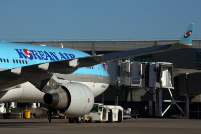 KOREAN AIR AIRBUS A330 300 BNE RF 5K5A1891.jpg