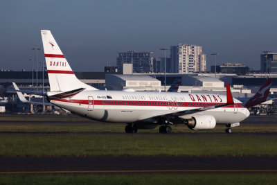 QANTAS BOEING 737 800 SYD RF 002A1251.jpg
