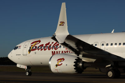 BATIK MALAYSIA BOEING 737 MAX 8 BNE RF 002A2153.jpg