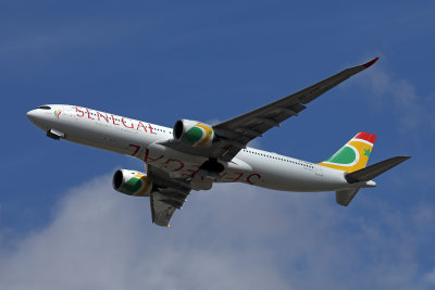 AIR SENEGAL AIRBUS A330 900 CDG RF 002A2968.jpg