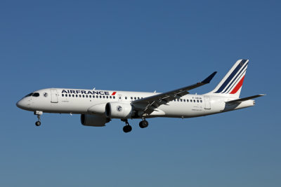 AIR FRANCE AIRBUS A220 LIS RF 002A4317.jpg