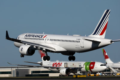 AIR FRANCE AIRBUS A220 LIS RF 002A4320.jpg